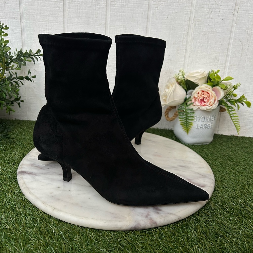 TOTEME 
Suede heeled sock boots black SIZE 38 
990 USD NEW - Picture 12 of 16